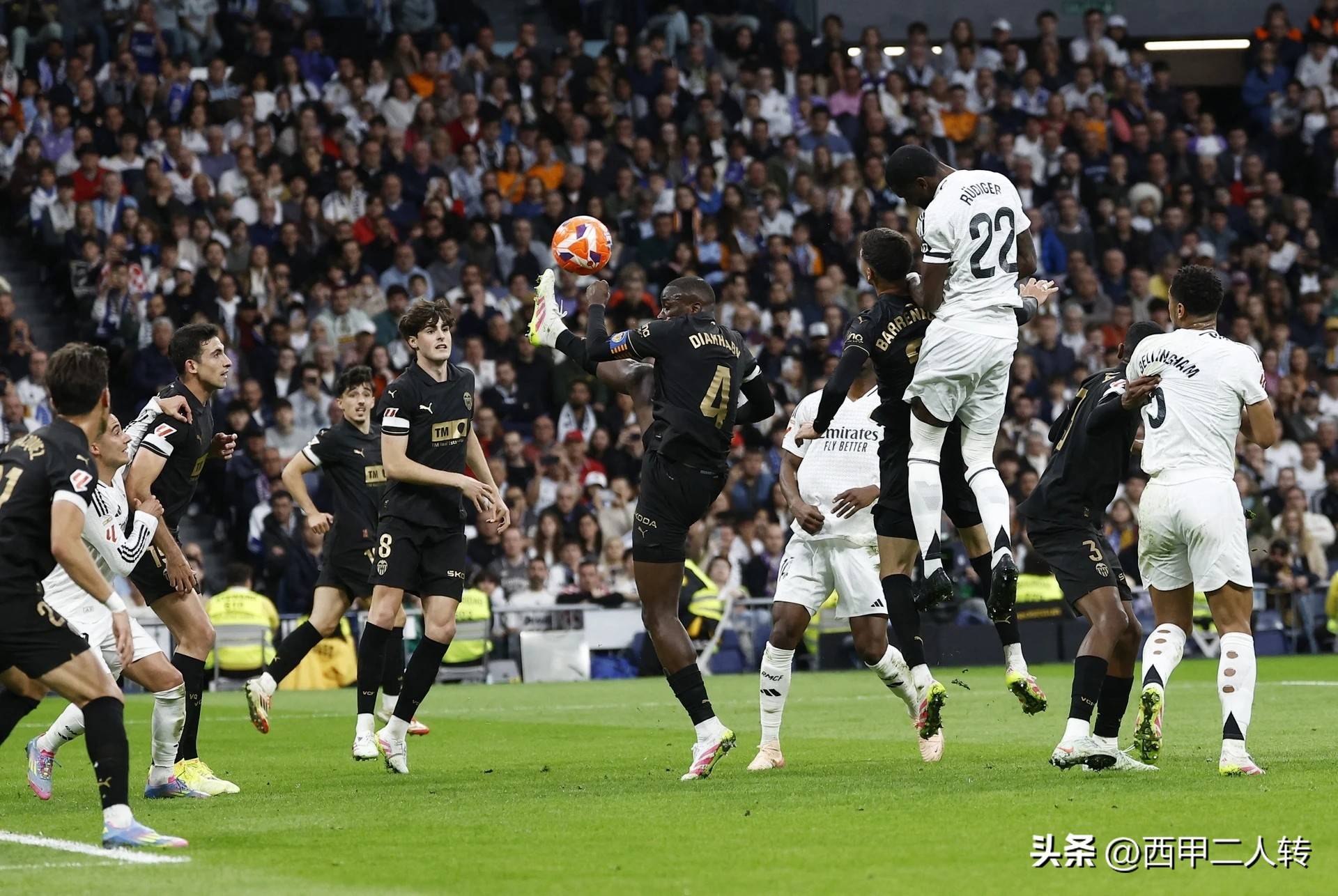 金年会平台-包含西甲赛程吃紧；马德里竞技赛后外线爆发；气氛紧张；年轻球员得到机会的词条