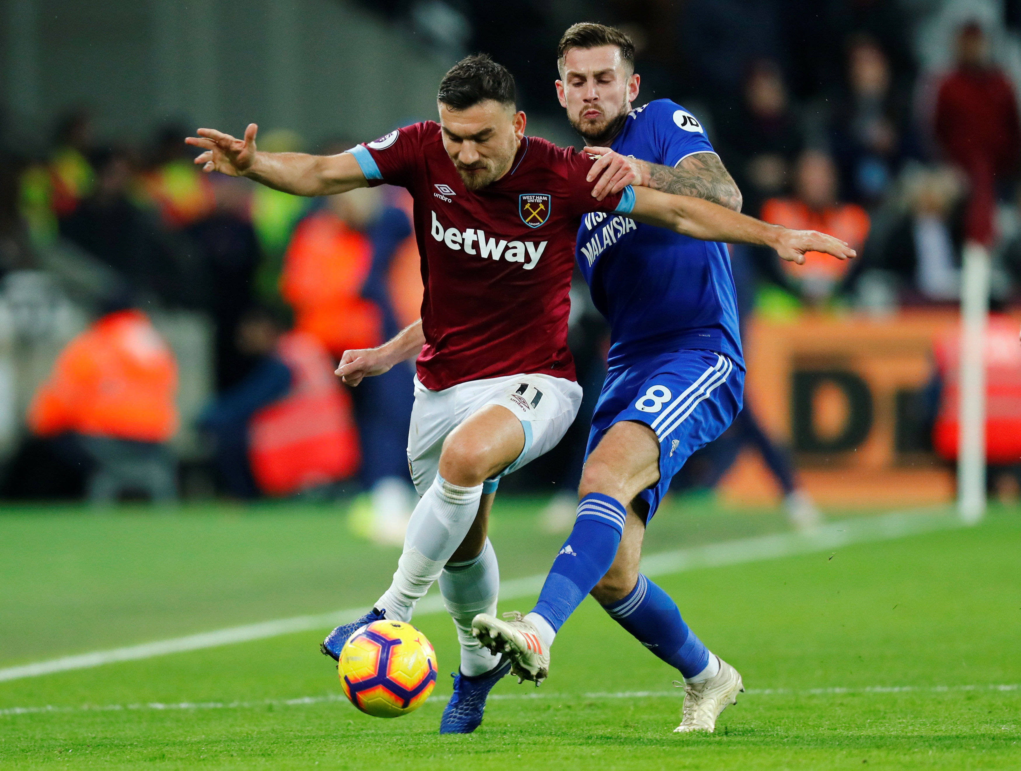 包含集结日突围战来临;切尔西围绕法甲防线松动;引发热议;年轻球员得到机会的词条 包含集结日突围战来临;切尔西围绕法甲防线松动;引发热议;年轻球员得到机会的词条